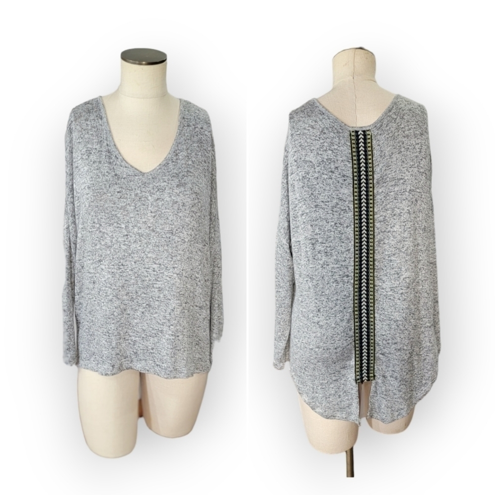 NEW Live and let Live Gray Knit top High Low Hem Ribbon Back Size PL